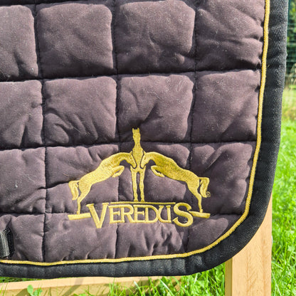 Occasion : Tapis Veredus noir et or