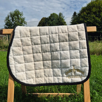 Occasion : Tapis Veredus noir et or
